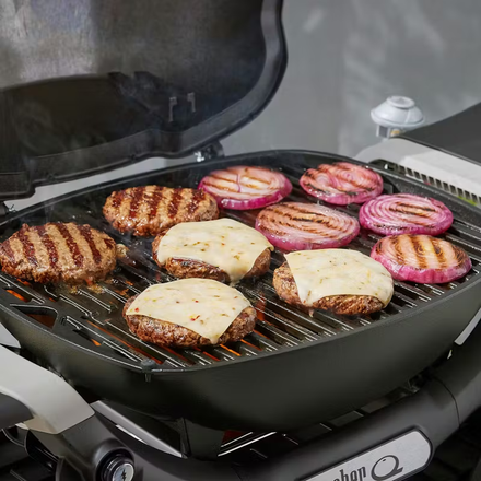 Weber Q1200N Gas Grill Midnight Black (LP Only) – Johnstone's